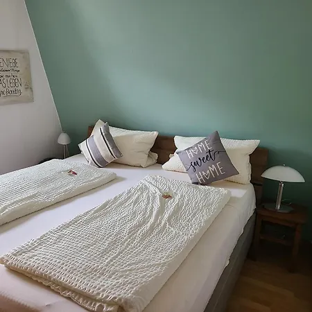 Weingut Matthias Dauns * רייל