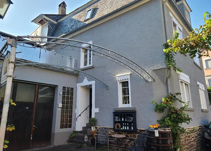 Weingut Matthias Dauns * רייל